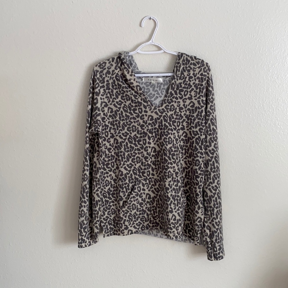 Row A from Nordy’s size XL tunic sweater hoodie.